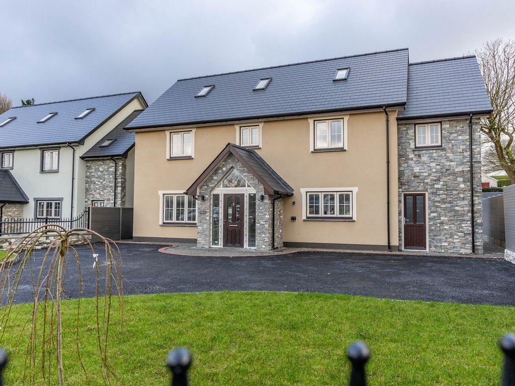 New home, 5 bed detached house for sale in Cae