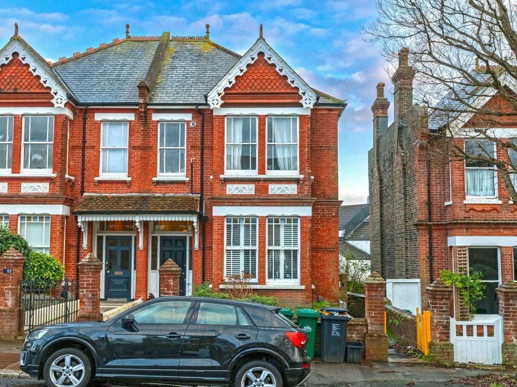 2 bed flat for sale in Stanford Avenue, Brighton BN1, £335,000