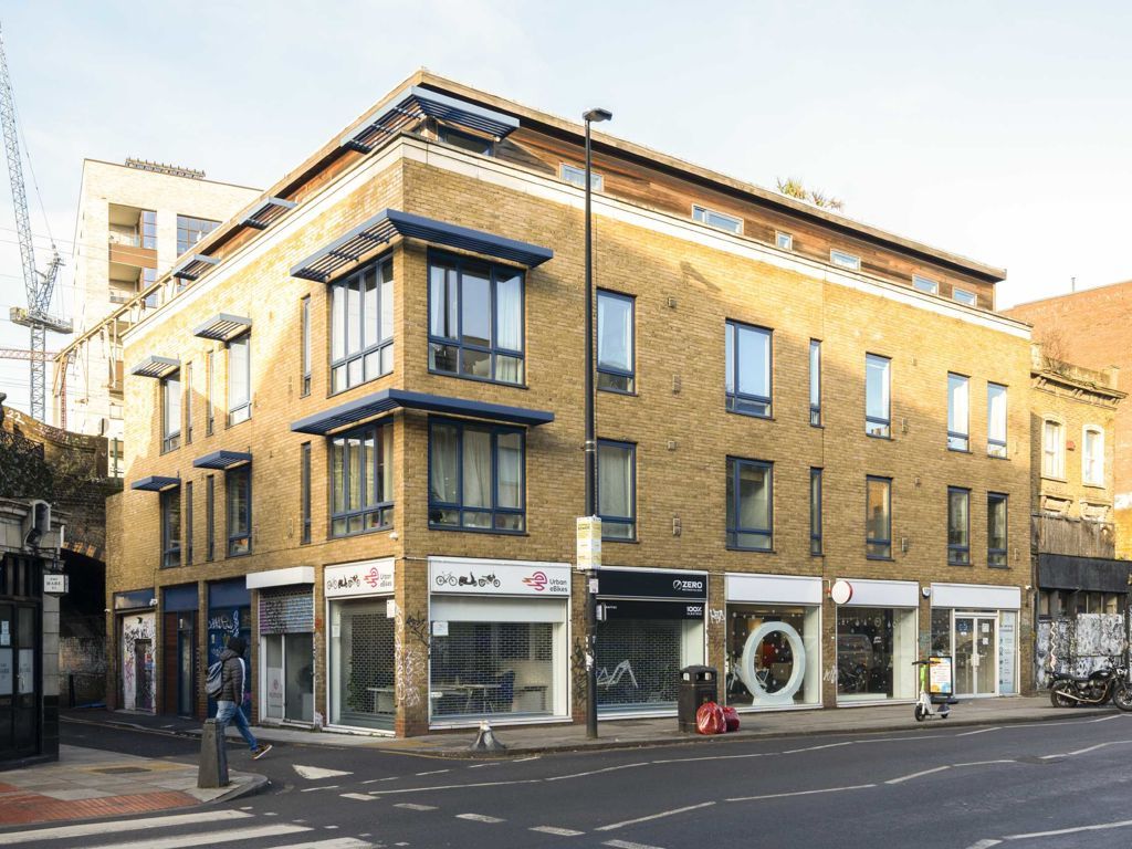 1 bed flat for sale in Hare Row, London E2, £325,000