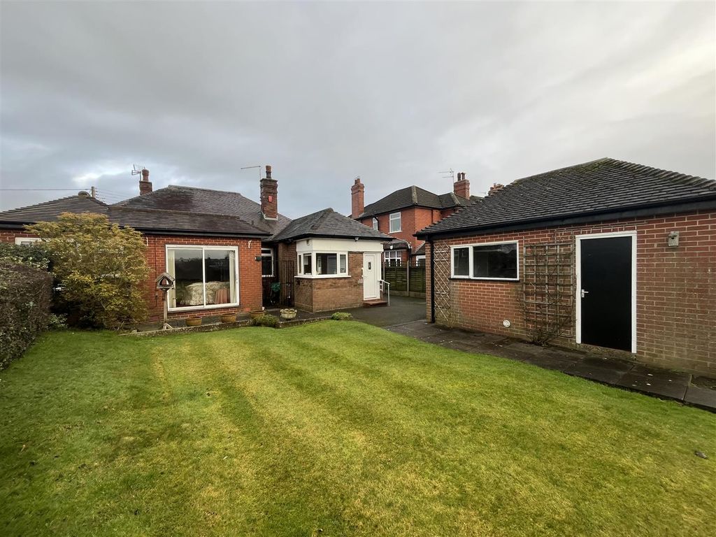 3 bed detached bungalow for sale in Park Lane, Audley, Stoke-On-Trent ST7, £315,000