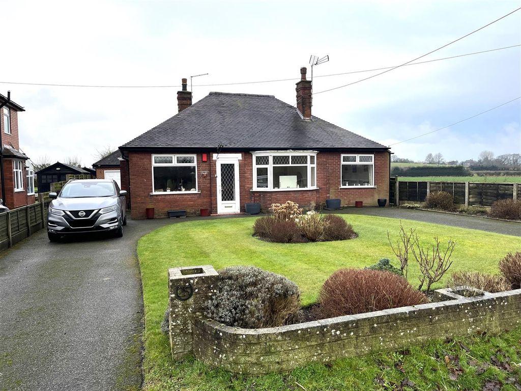 3 bed detached bungalow for sale in Park Lane, Audley, Stoke-On-Trent ST7, £315,000