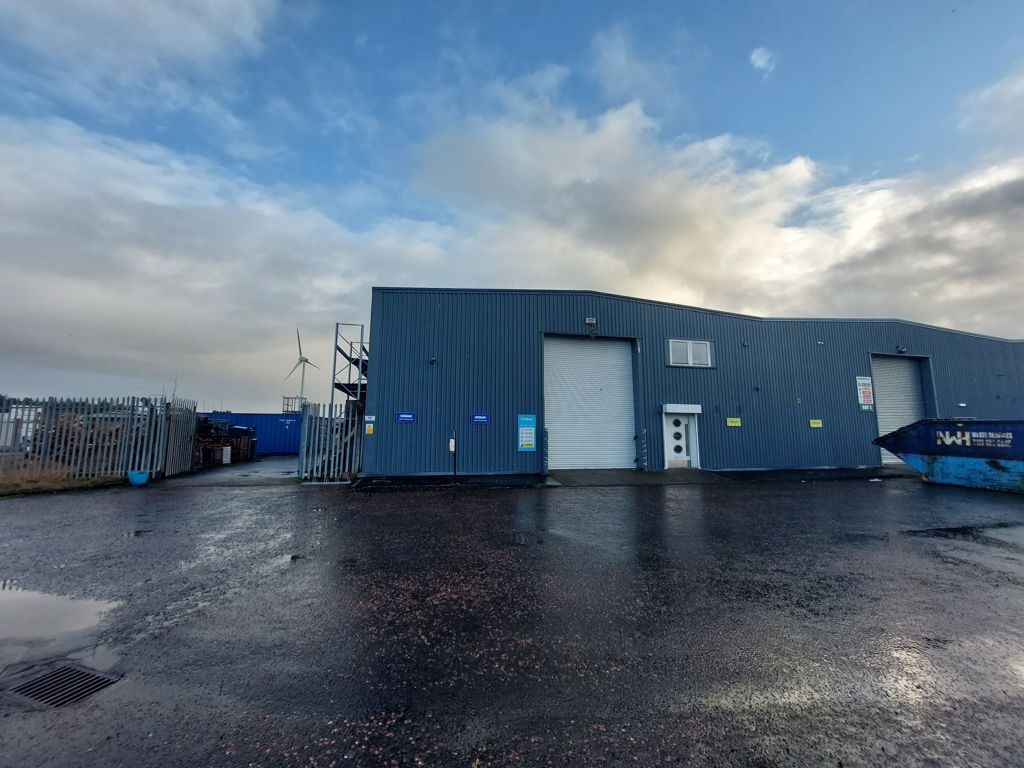Industrial to let in Unit 5, Baluniefield Trading Estate, Balunie Drive, Dundee, City Of Dundee DD4, £30,000 pa