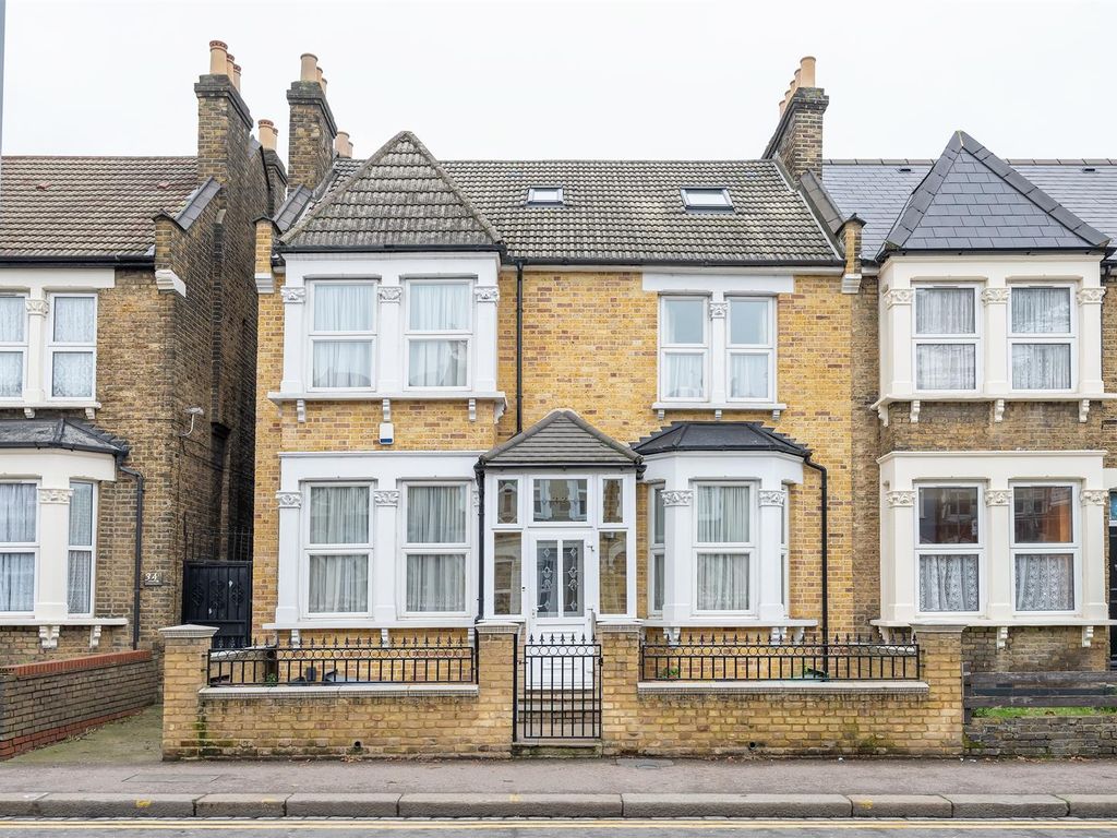 5 bed property for sale in Blackhorse Road, London E17, £1,000,000