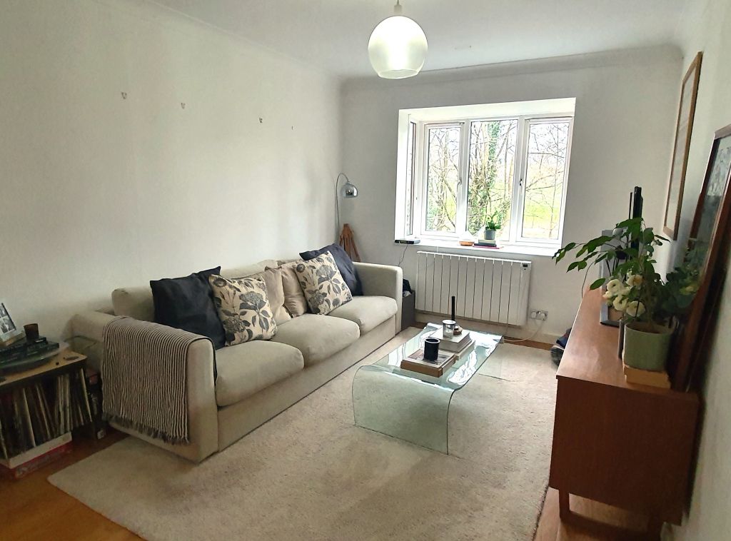 1 bed flat for sale in Glyn Avenue, New Barnet, Barnet EN4, £280,000