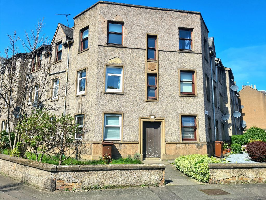 2 bed flat to rent in New Street, Musselburgh EH21, £995 pcm