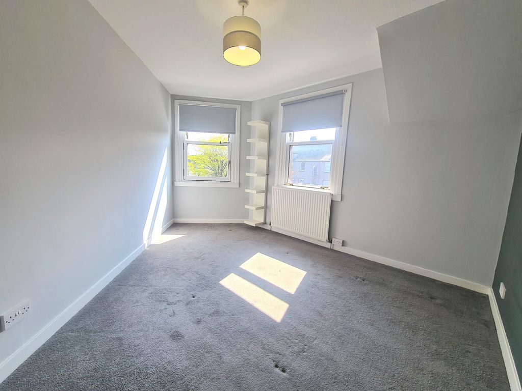 2 bed flat to rent in New Street, Musselburgh EH21, £995 pcm