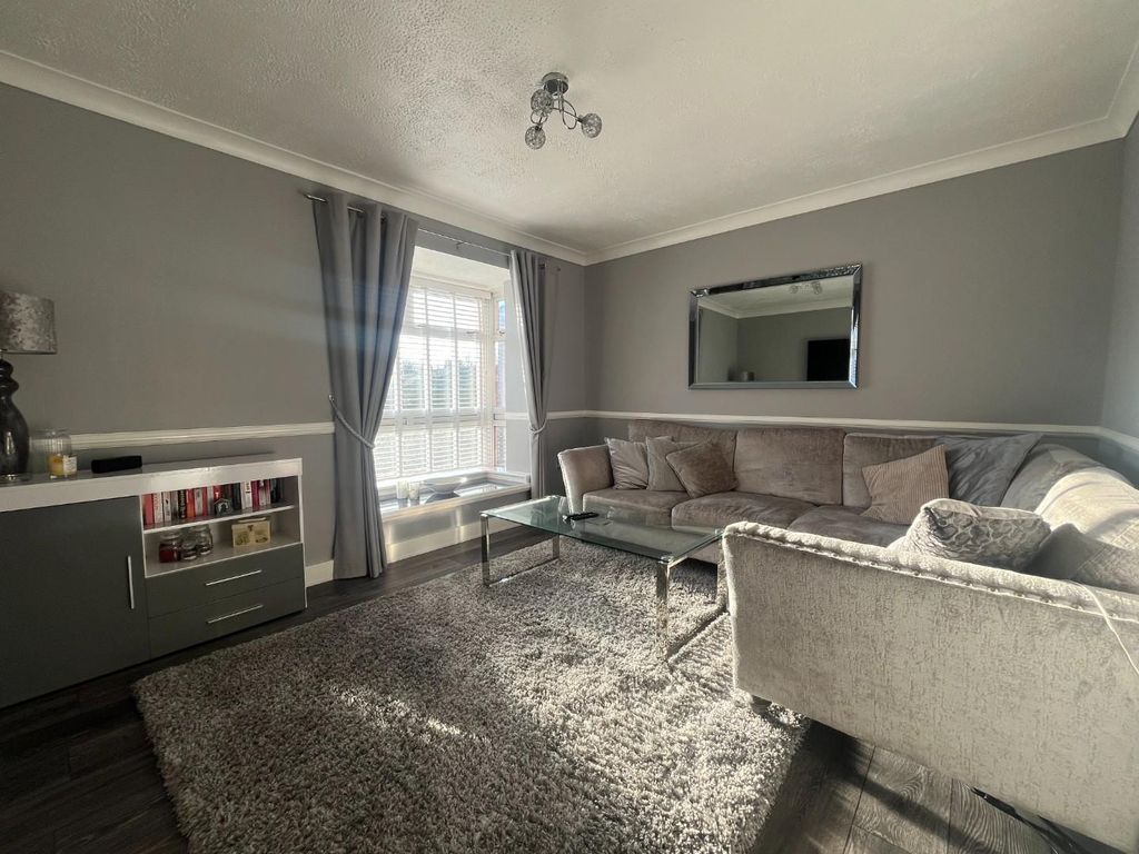 2 bed flat for sale in Endbutt Lane, Crosby, Liverpool L23, £150,000
