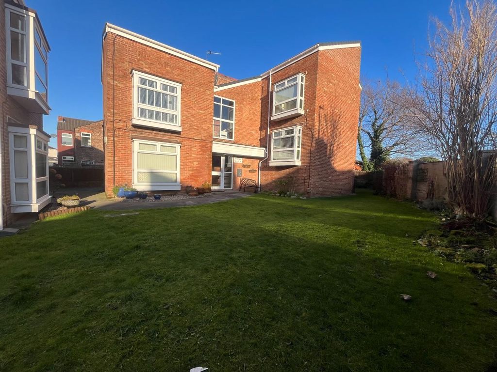 2 bed flat for sale in Endbutt Lane, Crosby, Liverpool L23, £150,000
