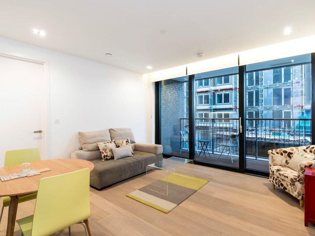 1 bed flat for sale in Plimsoll Building, 1 Handyside Street, London N1C, £725,000