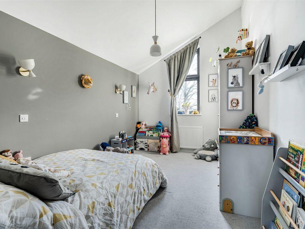 3 bed detached house for sale in Hopcroft Avenue, Graven Hill, Ambrosden, Oxfordshire OX25, £500,000