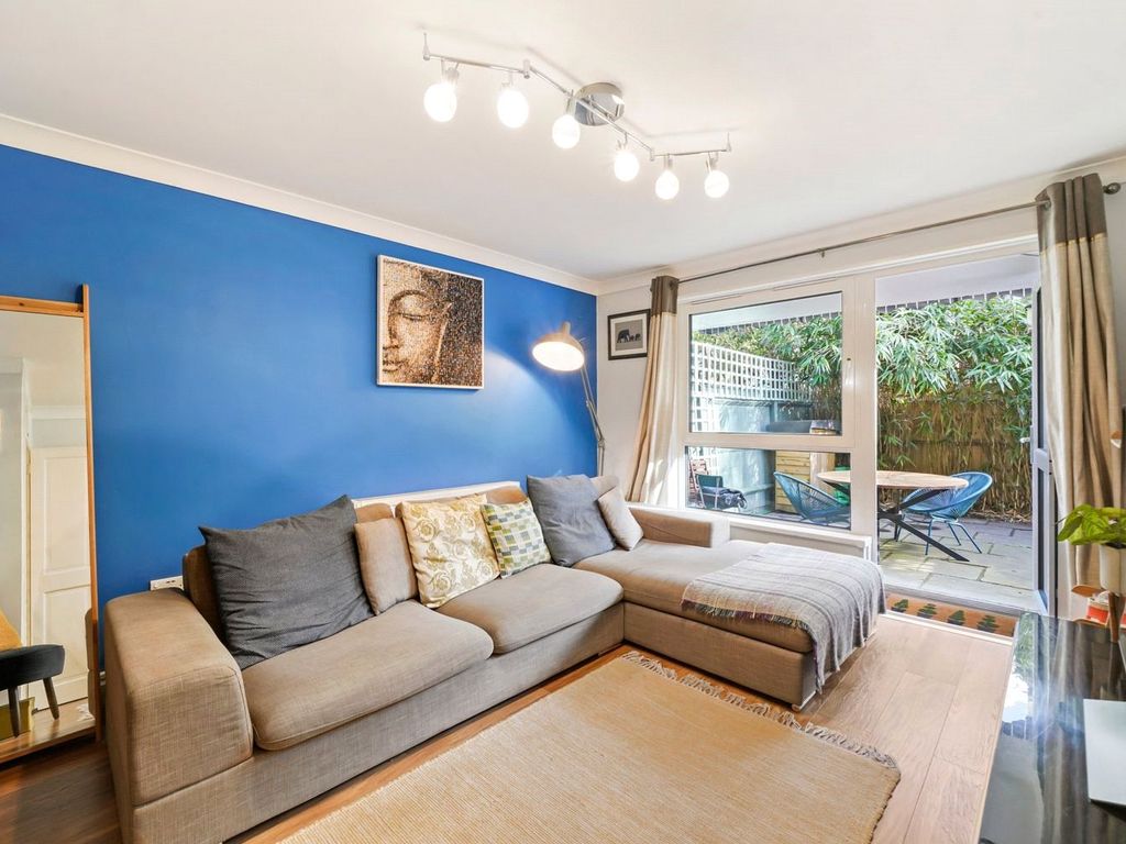 2 bed flat for sale in John Kings Court, 67 St. John's Grove N19, £535,000