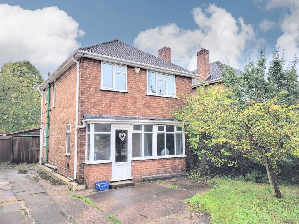 3 bed detached house for sale in 23 Noose Lane, Willenhall WV13, £44,000