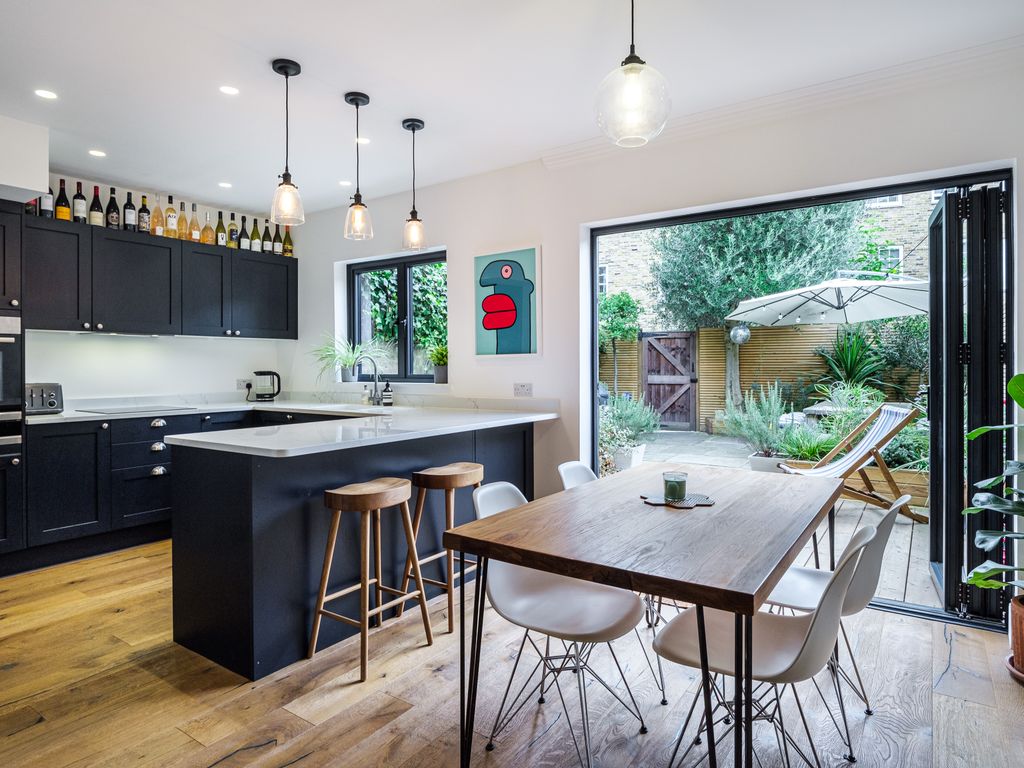 3 bed terraced house for sale in St. Pauls Road, London N1, £1,400,000