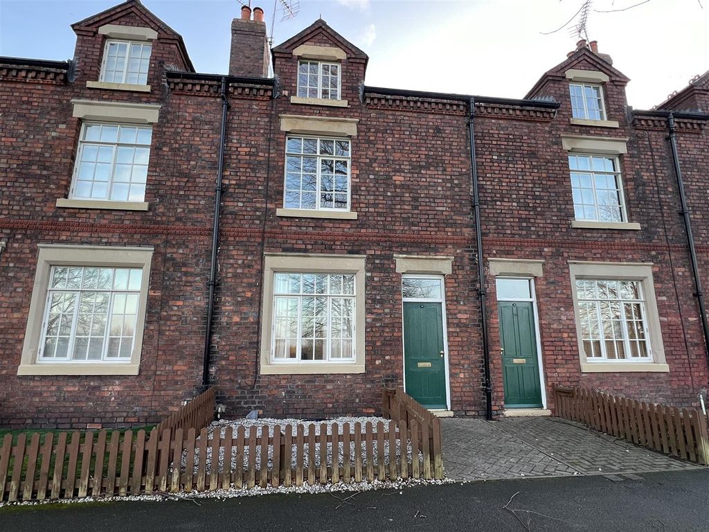 3 bed terraced house to rent in New Bolsover, Bolsover, Chesterfield S44, £850 pcm