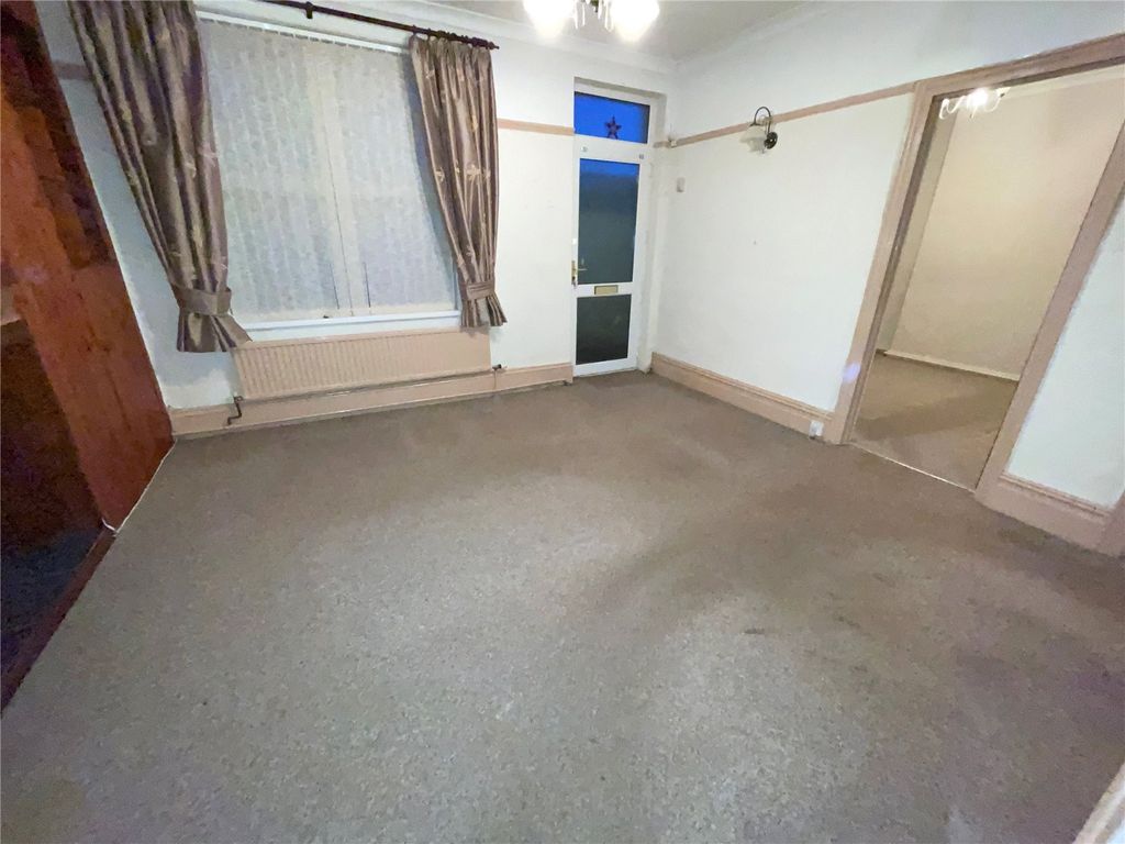 2 bed bungalow for sale in Mynachlog Road, Pontyberem, Llanelli, Carmarthenshire SA15, £170,000