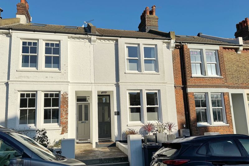 2 bed terraced house for sale in Sandgate Road, Brighton BN1, £565,000