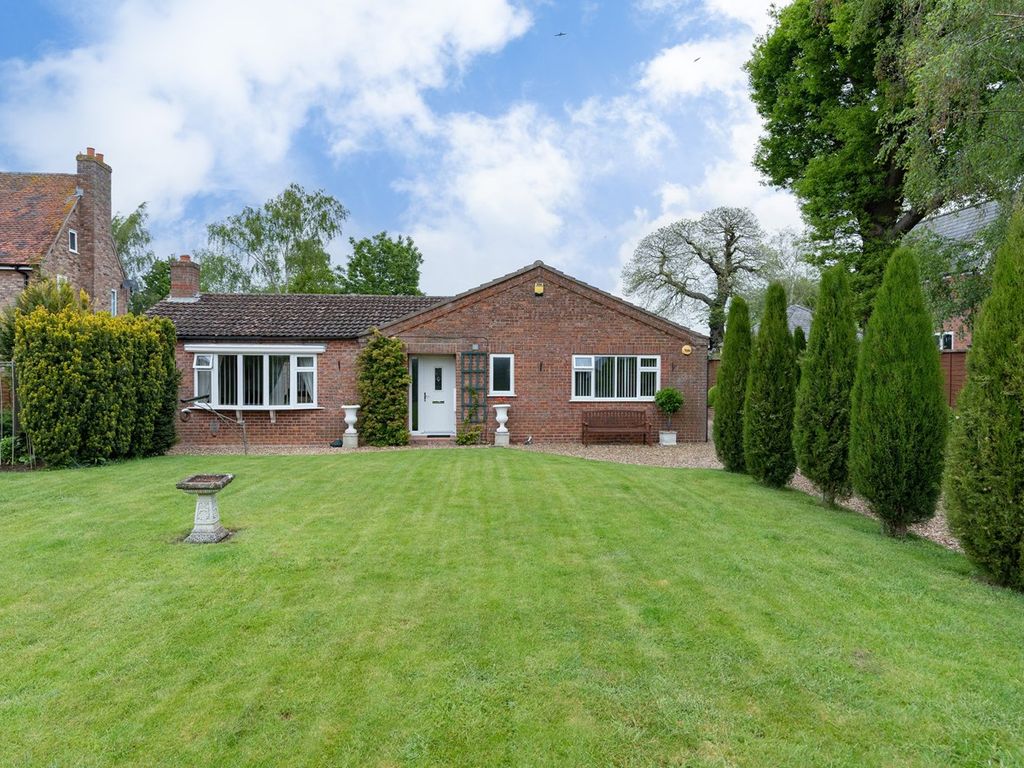 3 bed detached bungalow for sale in Frith Bank, Boston PE22, £399,950