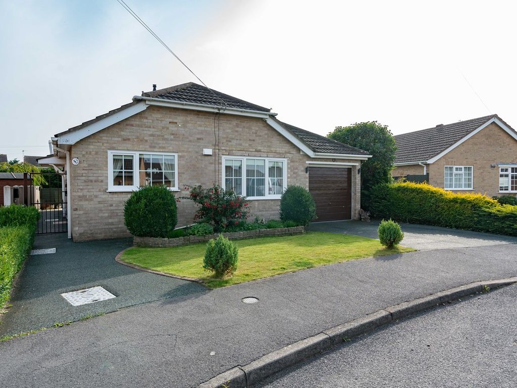 3 bed detached bungalow for sale in Highgrove Crescent, Boston PE21, £235,000