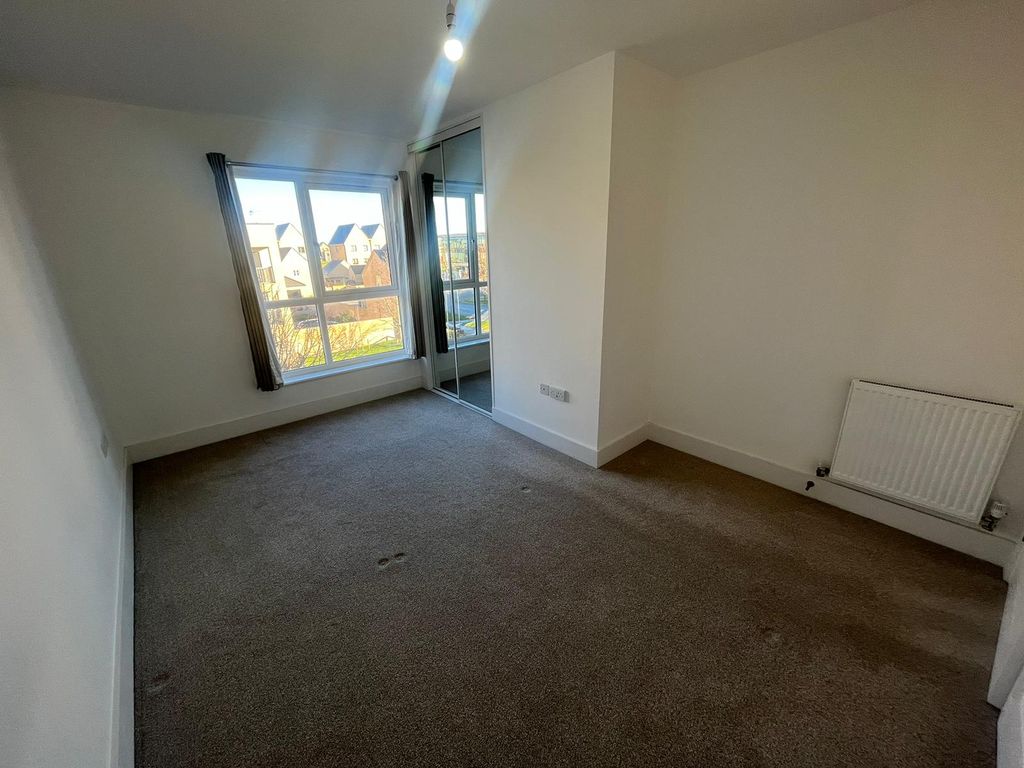 1 bed flat to rent in Senliz Road, Alconbury Weald, Huntingdon PE28, £728 pcm