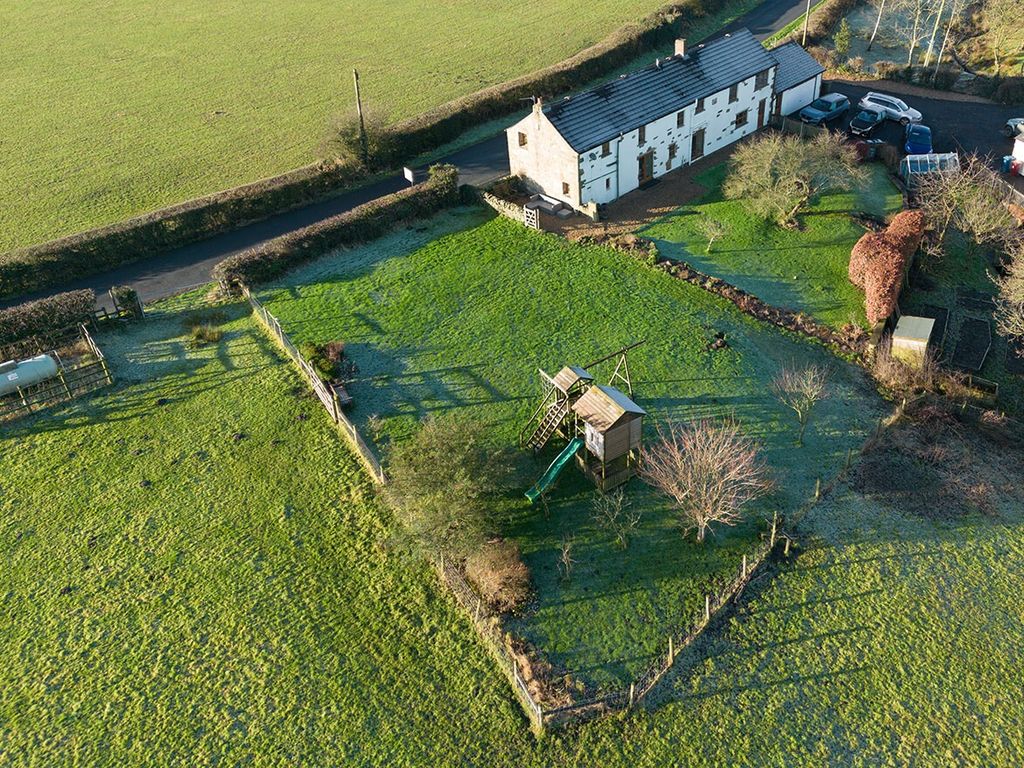 4 bed farm for sale in Cox Farm, Stoneygate Lane, Knowle Green, Lancashire PR3, £799,950