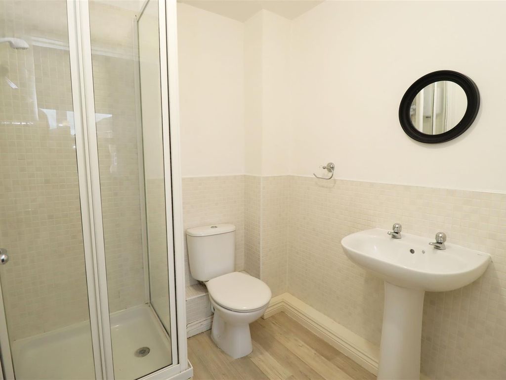 2 bed flat for sale in Broomhead House, Fullerton Way, Thornaby TS17, £70,000