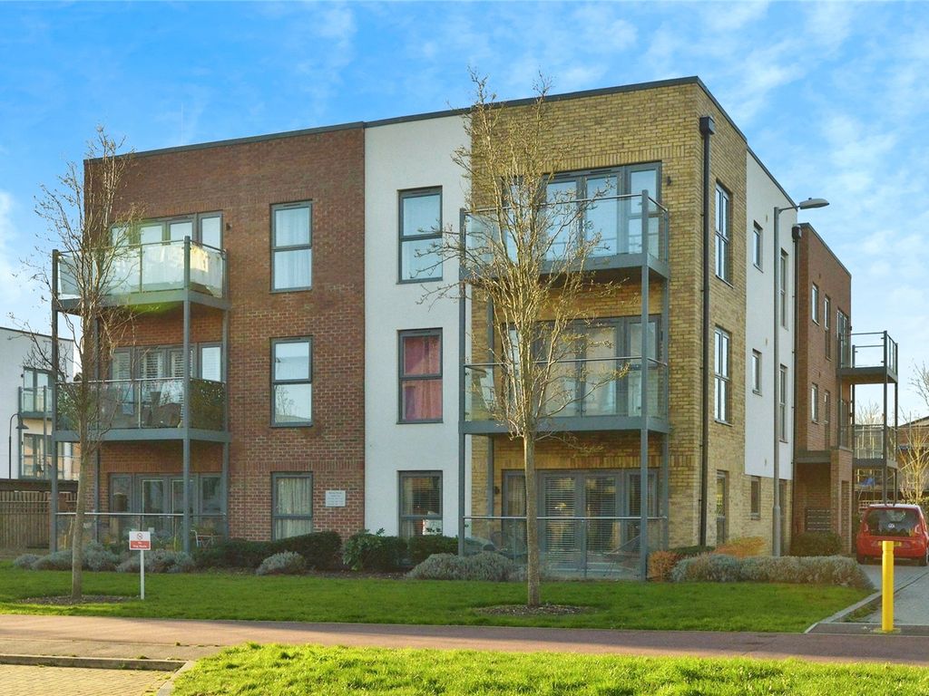 2 bed flat for sale in Doppler Grove, Oakgrove, Milton Keynes, Buckinghamshire MK10, £280,000