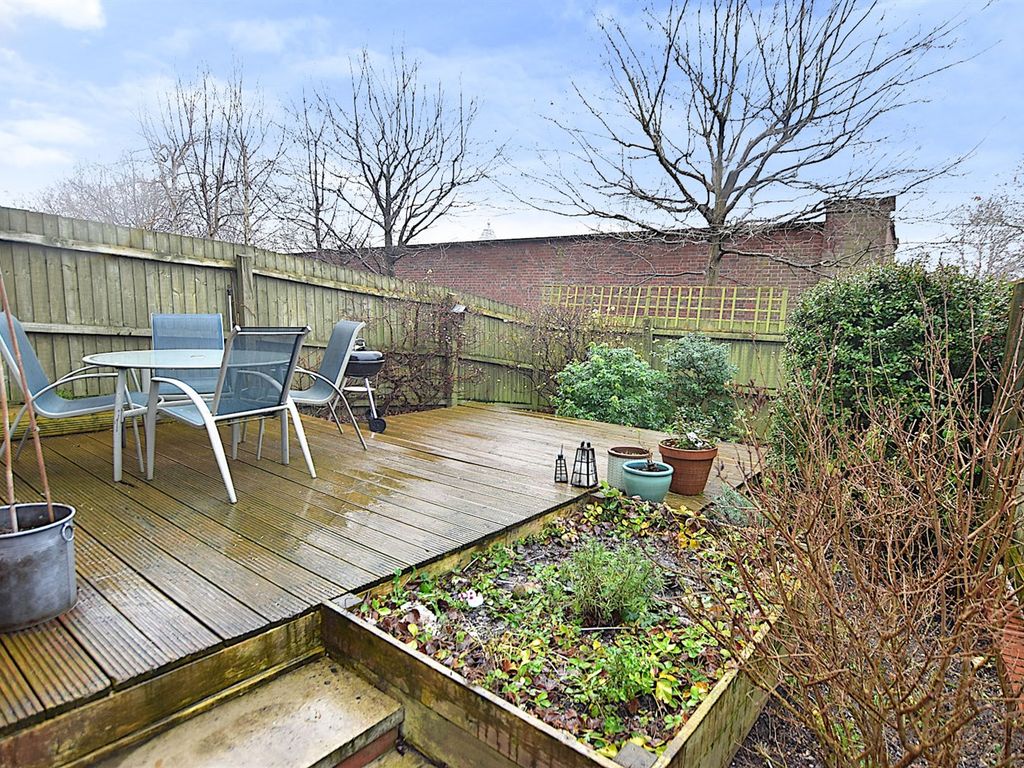 3 bed end terrace house for sale in New Barns Avenue, Chorlton Cum Hardy, Manchester M21, £385,000