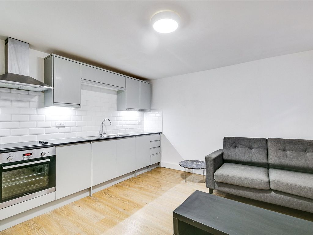 2 bed flat to rent in Bromfield Street, Angel N1, £2,200 pcm