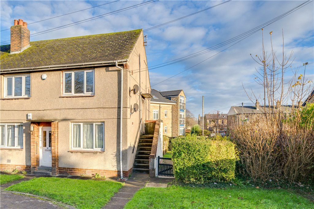 2 bed flat for sale in Grange Road, Burley In Wharfedale, Ilkley, West Yorkshire LS29, £185,000