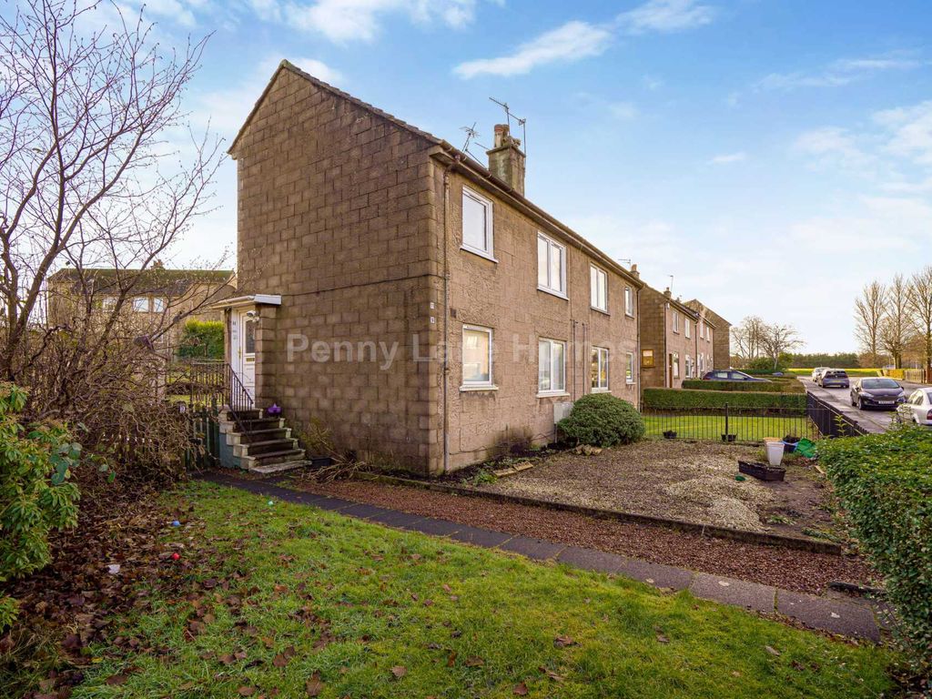 1 bed flat for sale in Willow Drive, Johnstone PA5, £50,000