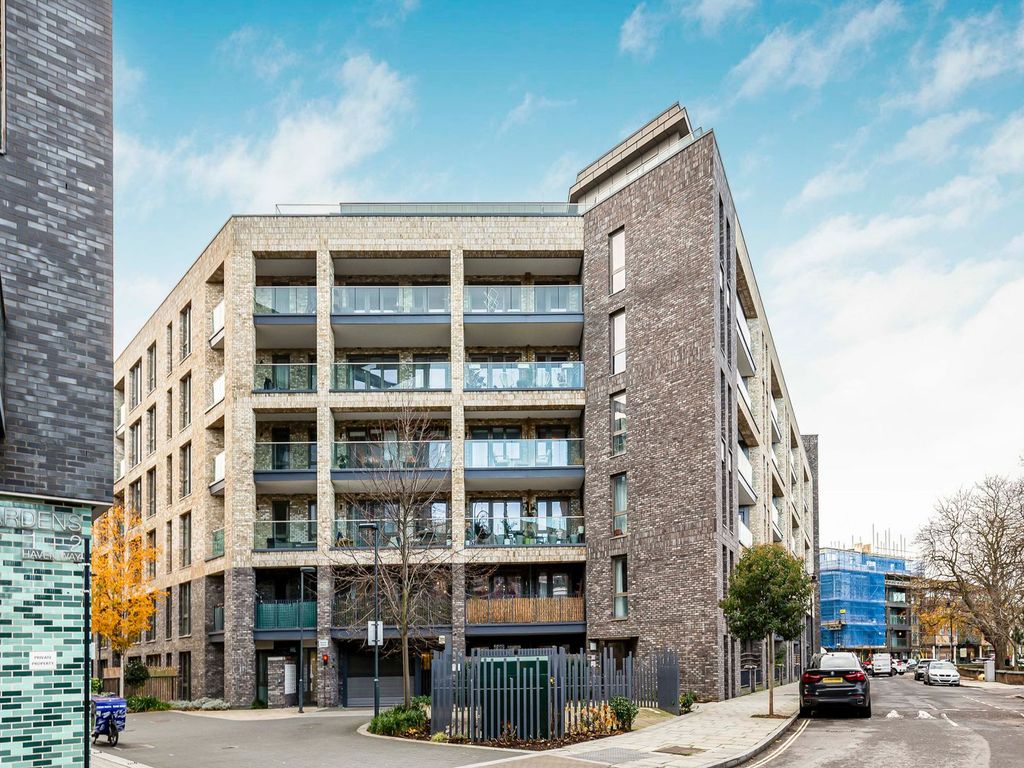 1 bed flat for sale in The Grange, London SE1, £530,000