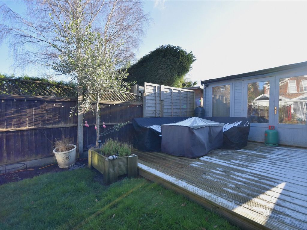 3 bed terraced house for sale in Reigate, Surrey RH2, £535,000