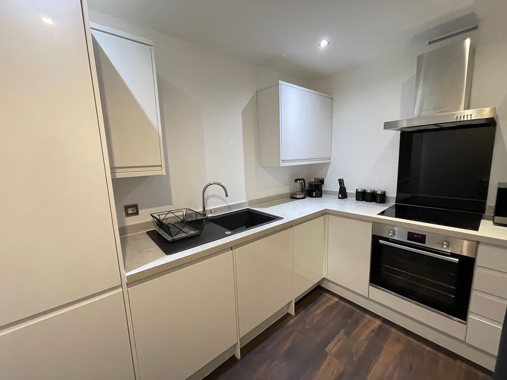 1 bed flat for sale in Stanley Street, Liverpool L1, £113,900