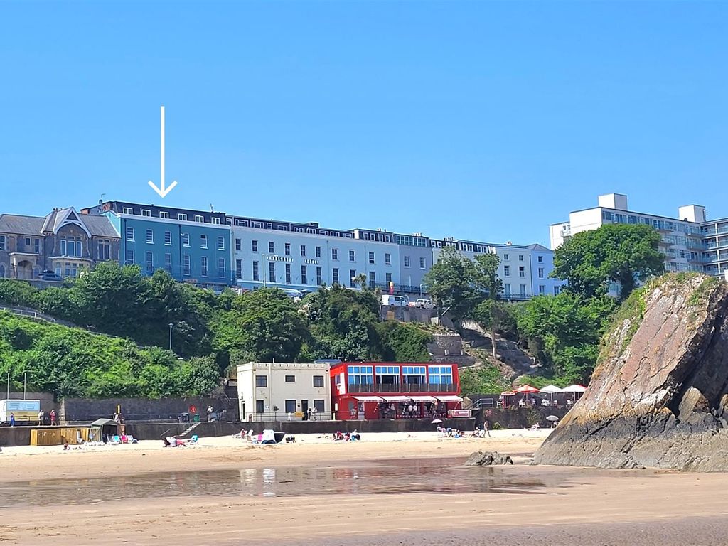 2 bed flat for sale in Croft House, The Croft, Tenby, Pembrokeshire. SA70, £395,000