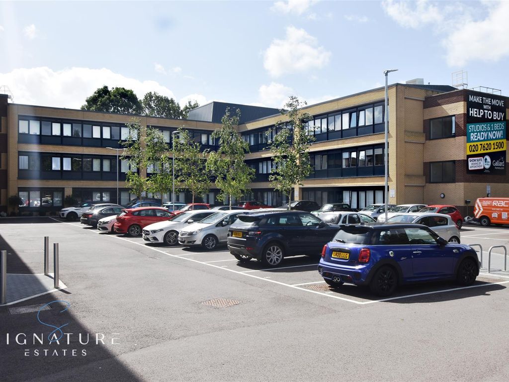 1 bed flat to rent in Kings Park Industrial Estate, Primrose Hill, Kings Langley WD4, £1,200 pcm