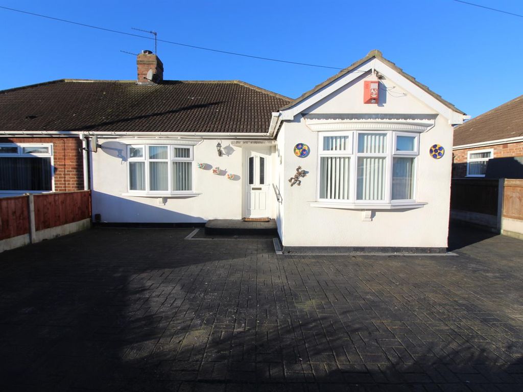 3 bed semi-detached bungalow to rent in Chatsworth Gardens, Billingham TS22, £750 pcm