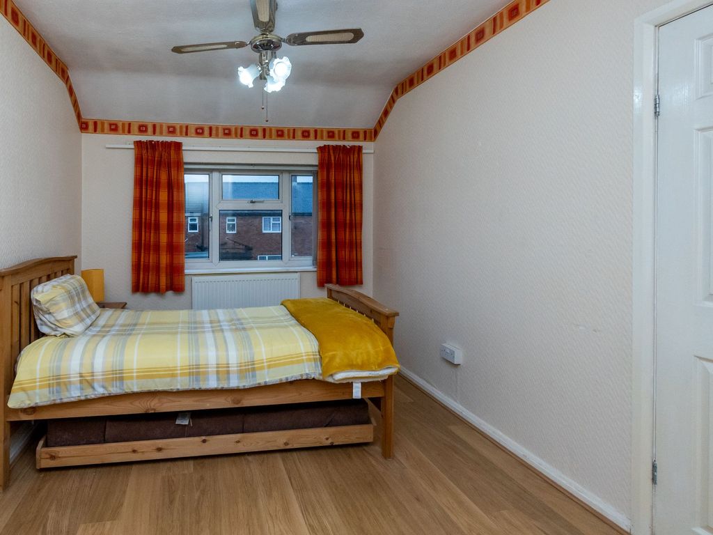 2 bed terraced house for sale in Appleby Road, Warrington WA2, £145,000