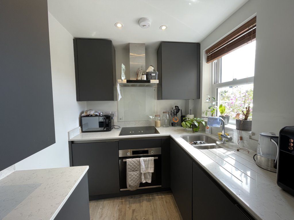 2 bed flat to rent in Castle Gate Mews, Mountsorrel LE12, £875 pcm