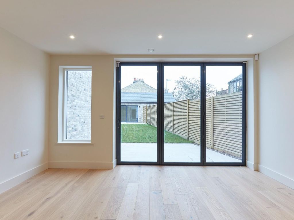 New home, 4 bed terraced house for sale in Trumpington Road, Trumpington, Cambridge CB2, £1,250,000