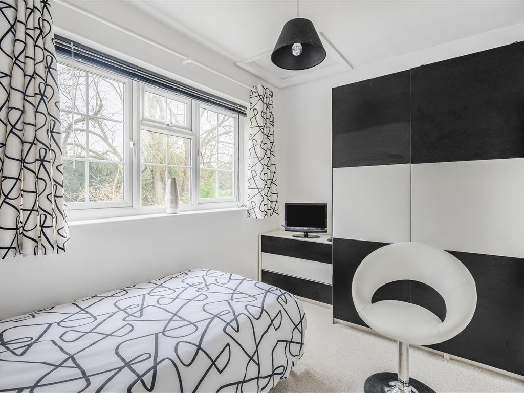 3 bed property for sale in Beech Grove, Upper Poppleton, York YO26, £425,000