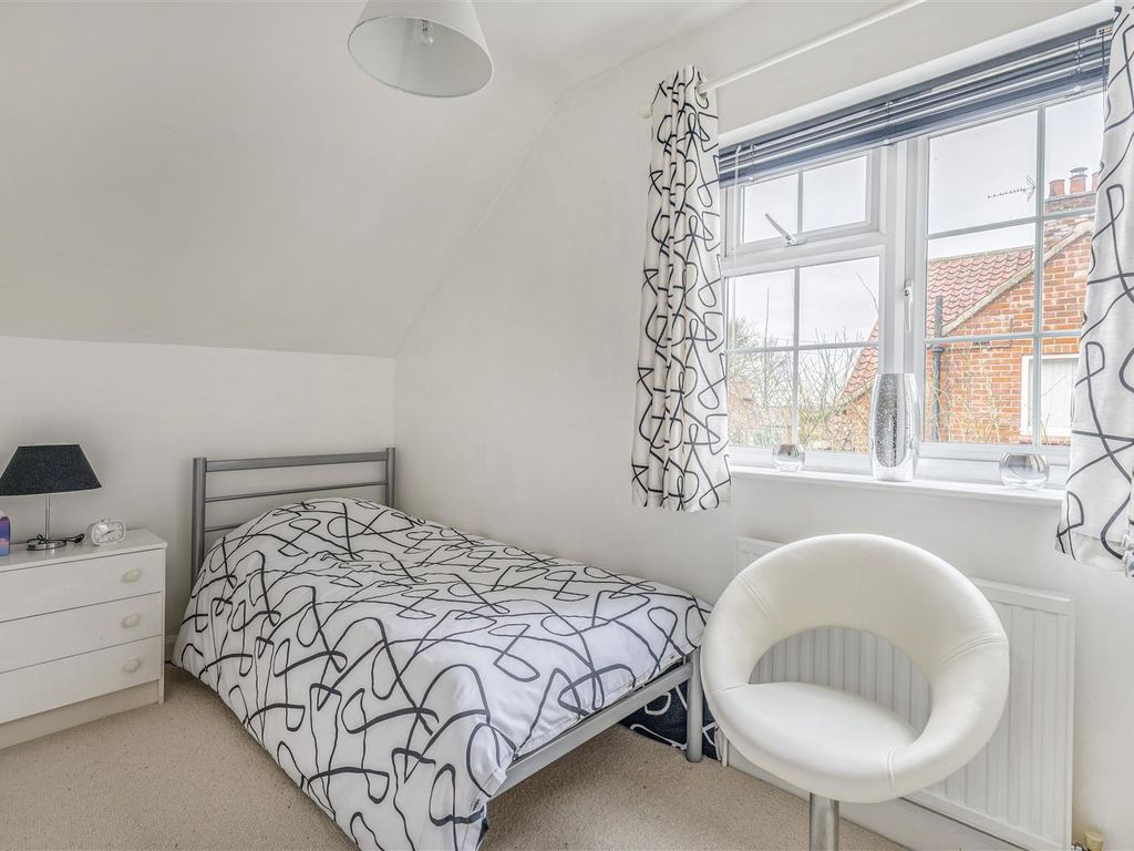 3 bed property for sale in Beech Grove, Upper Poppleton, York YO26, £425,000