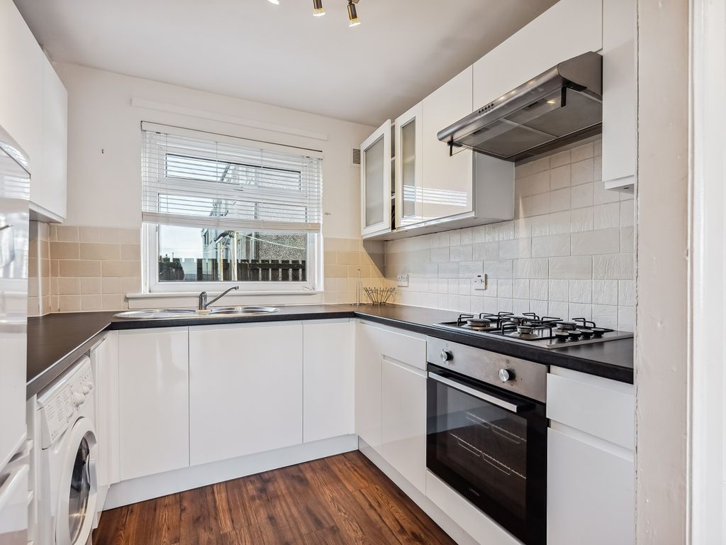 1 bed flat for sale in Greer Quadrant, Clydebank, West Dunbartonshire G81, £85,000