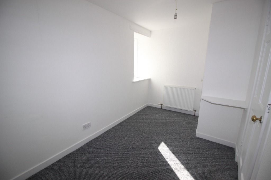 2 bed flat to rent in High Street, Montrose DD10, £580 pcm