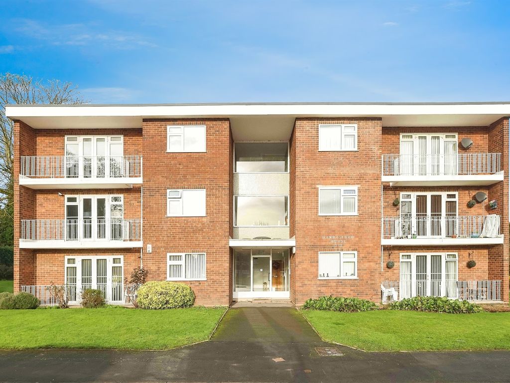 1 bed flat for sale in Hawkesford Close, Castle Bromwich, Birmingham B36, £120,000