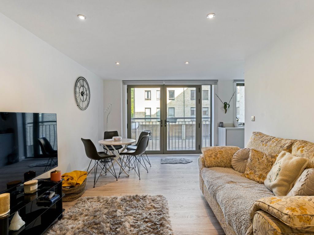 1 bed flat for sale in Victoria Bridge Road, Bath BA1, £265,000