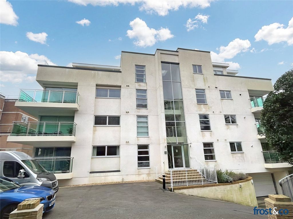 2 bed flat for sale in Seldown Road, Poole, Dorset BH15, £265,000