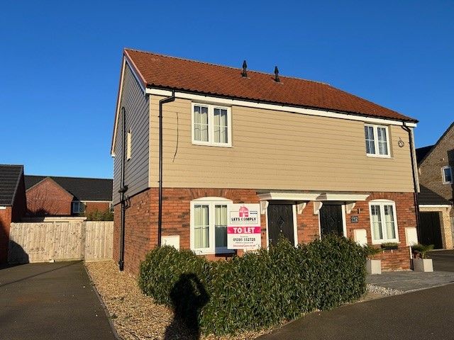2 bed semi-detached house to rent in 14 Canterbury Mews, Donington PE11, £825 pcm