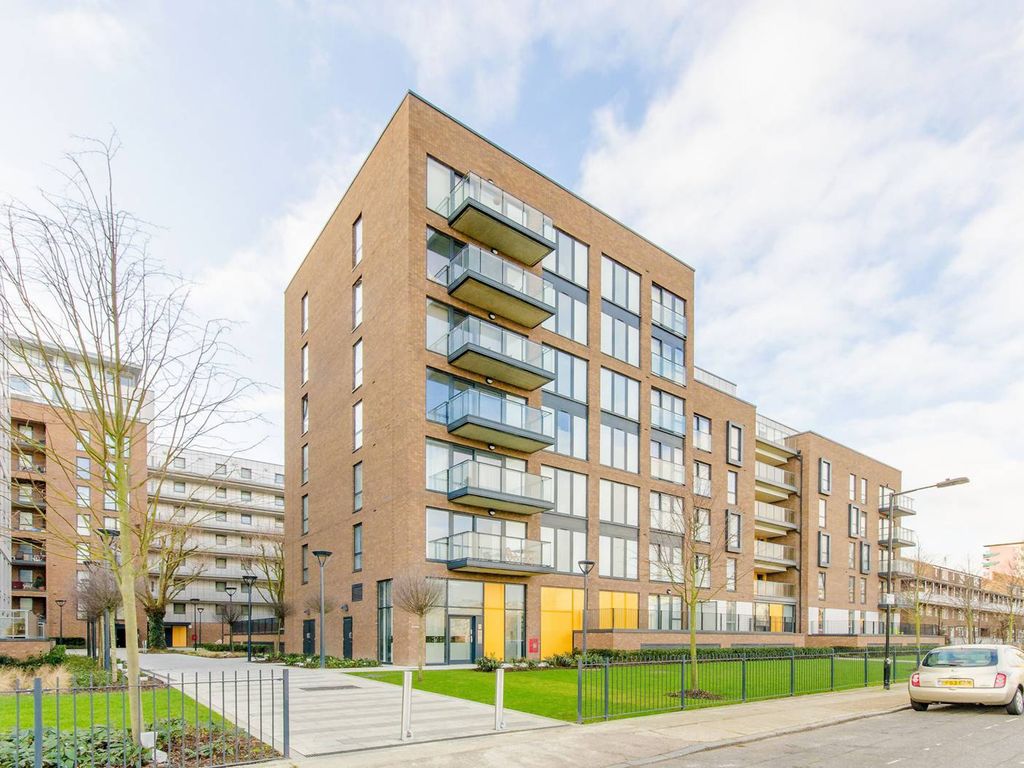 1 bed flat for sale in Chadwick House, New Festival Quarter, Tower Hamlets, London E14, £330,000