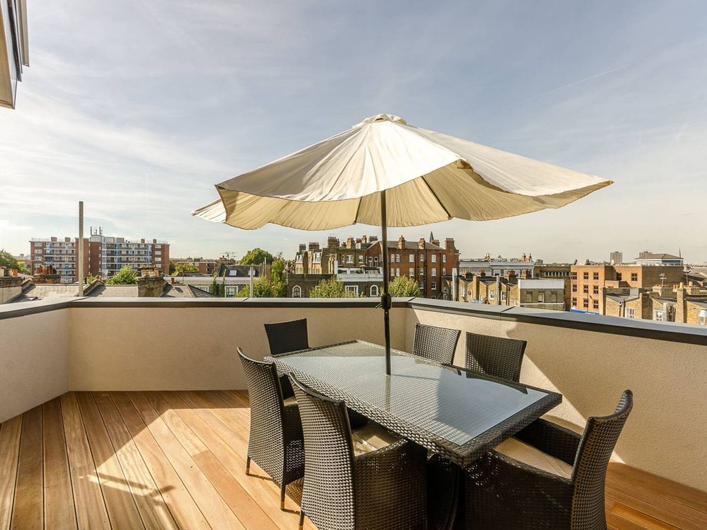 4 bed flat for sale in Fulham Road, Fulham Broadway, London SW6, £2,250,000