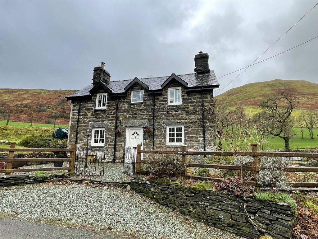 Detached house for sale in Llanymawddwy, Machynlleth, Gwynedd SY20, £410,000